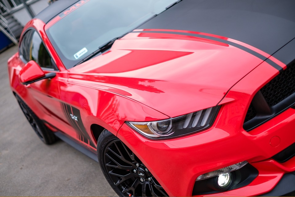 red mustang GT 5.0